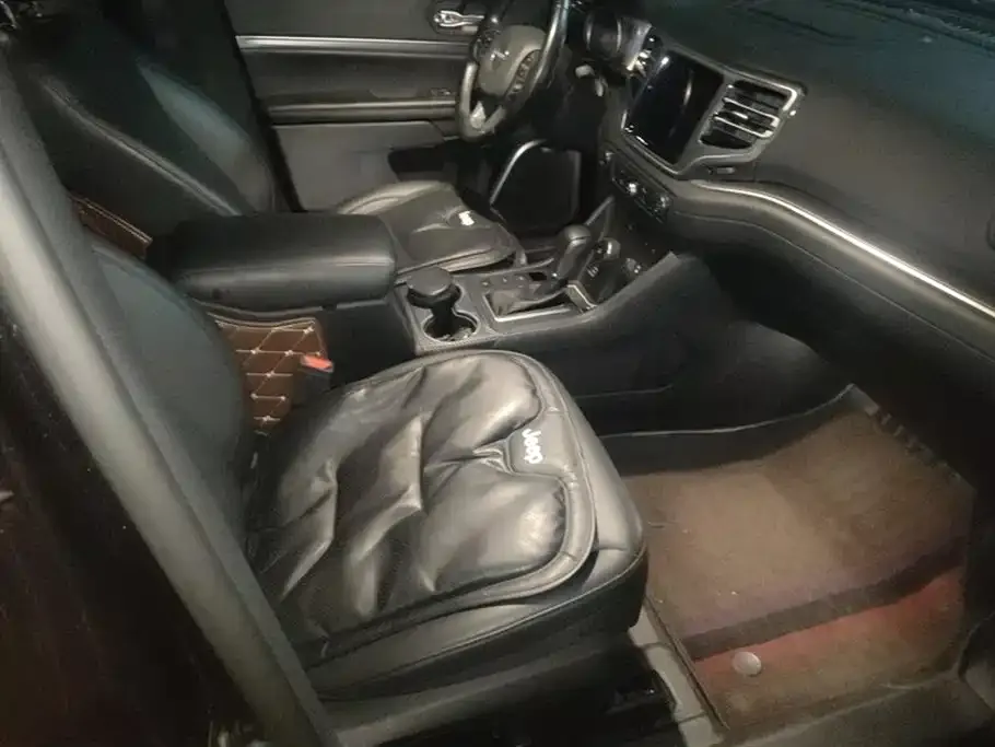 Jeep Grand Commander 2022 из CN, фото 8