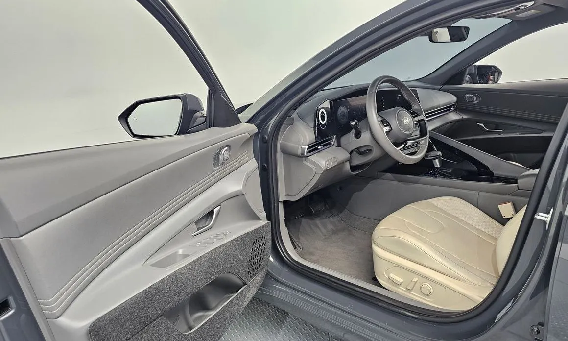 Hyundai AVANTE — фото 3