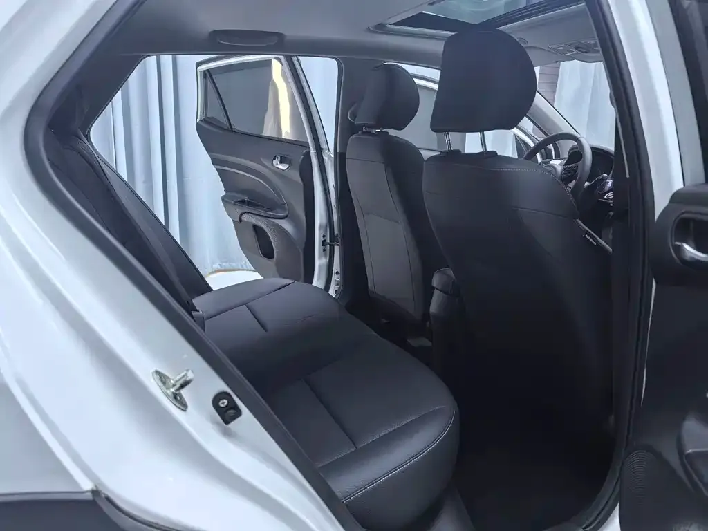 Kia KX1 2022 из CN, фото 3