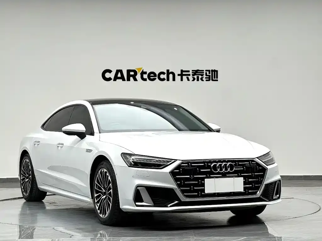 Audi A7L — фото 9