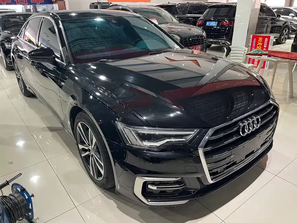 Audi A6L — фото 10