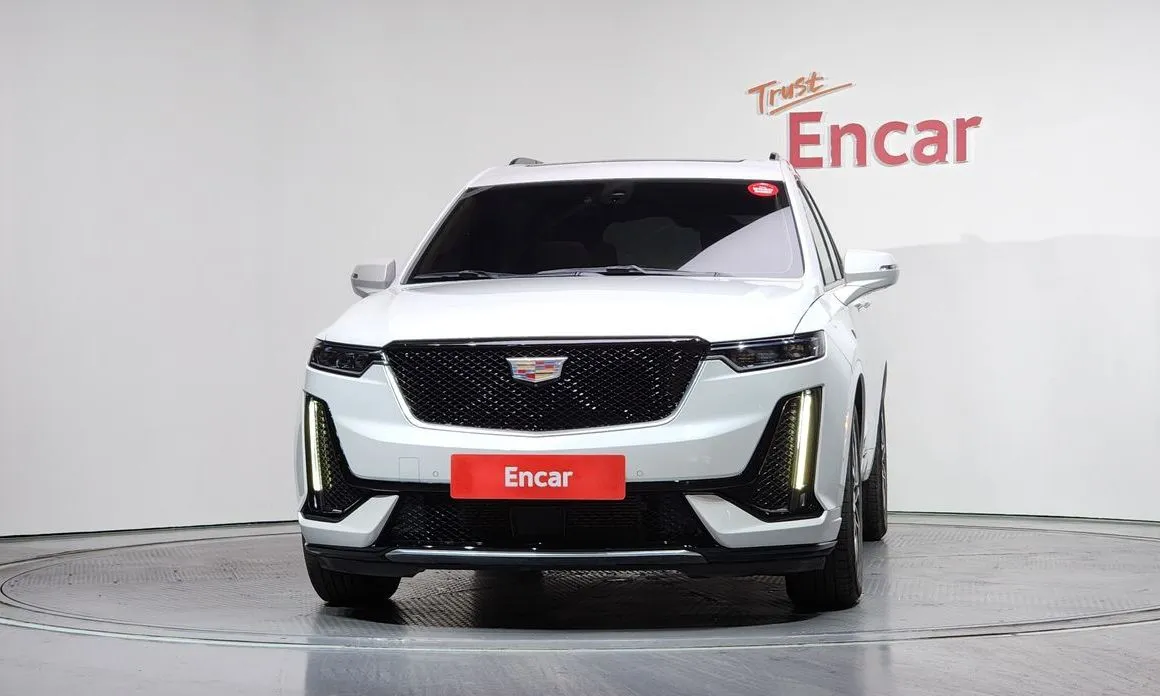 Cadillac XT6 — фото 9