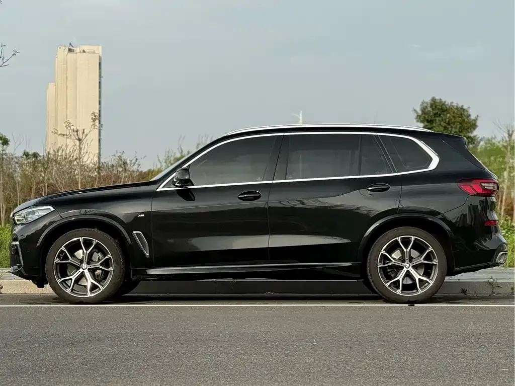 BMW X5 — фото 2