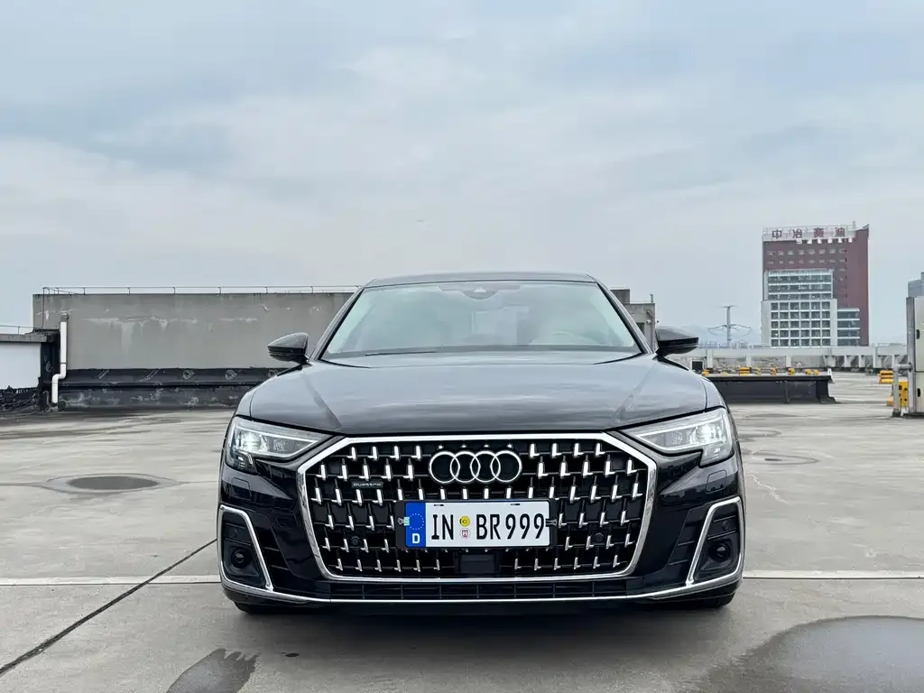 Audi A8 2023 из CN, фото 7