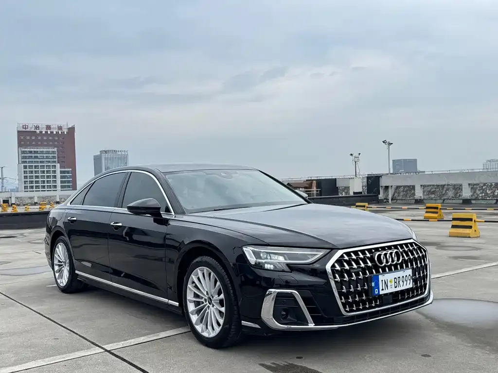 Audi A8 2023 из CN, фото 4