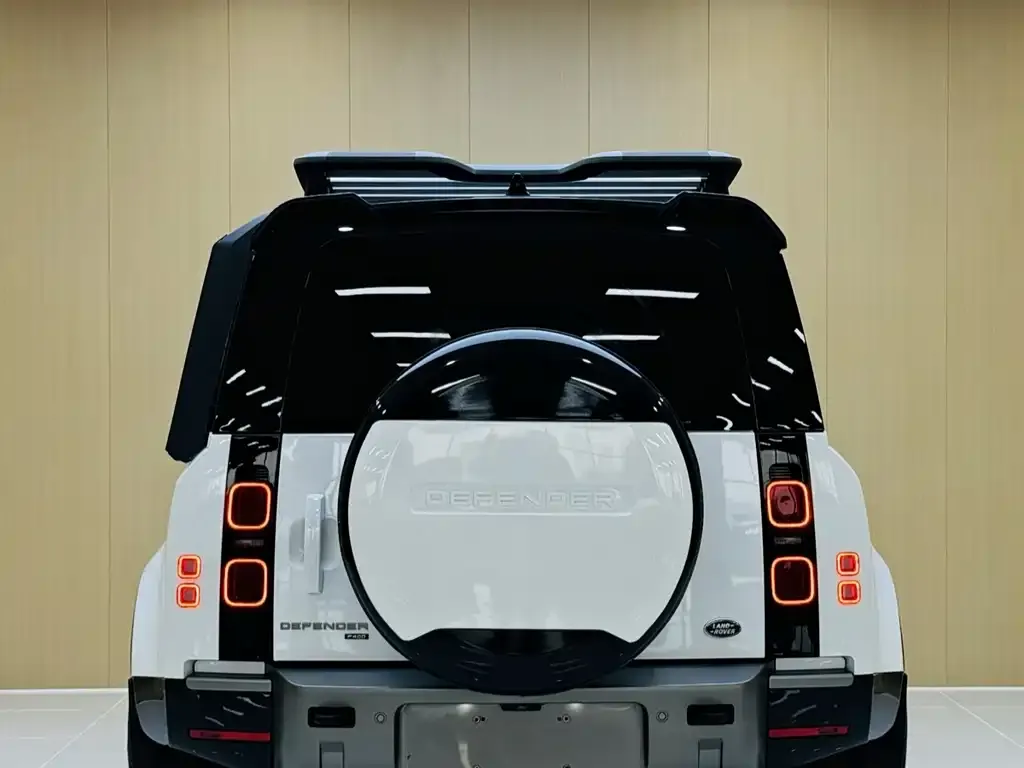 Land Rover Defender — фото 9