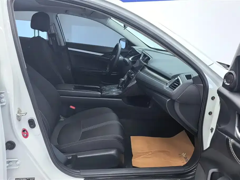 Honda Civic — фото 6