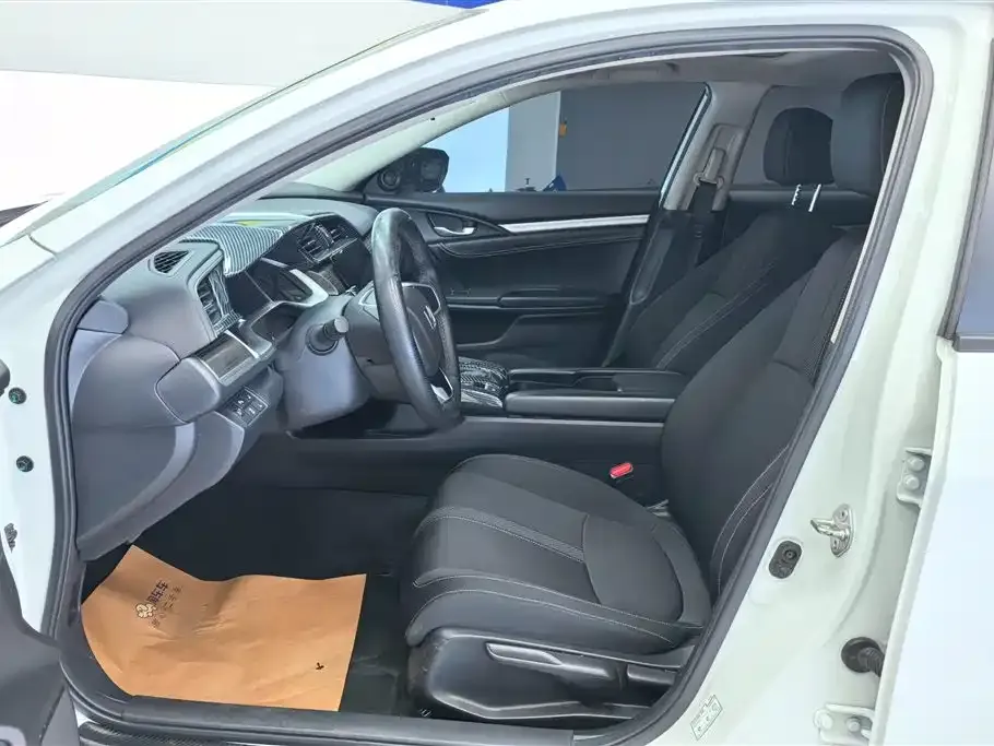 Honda Civic — фото 9