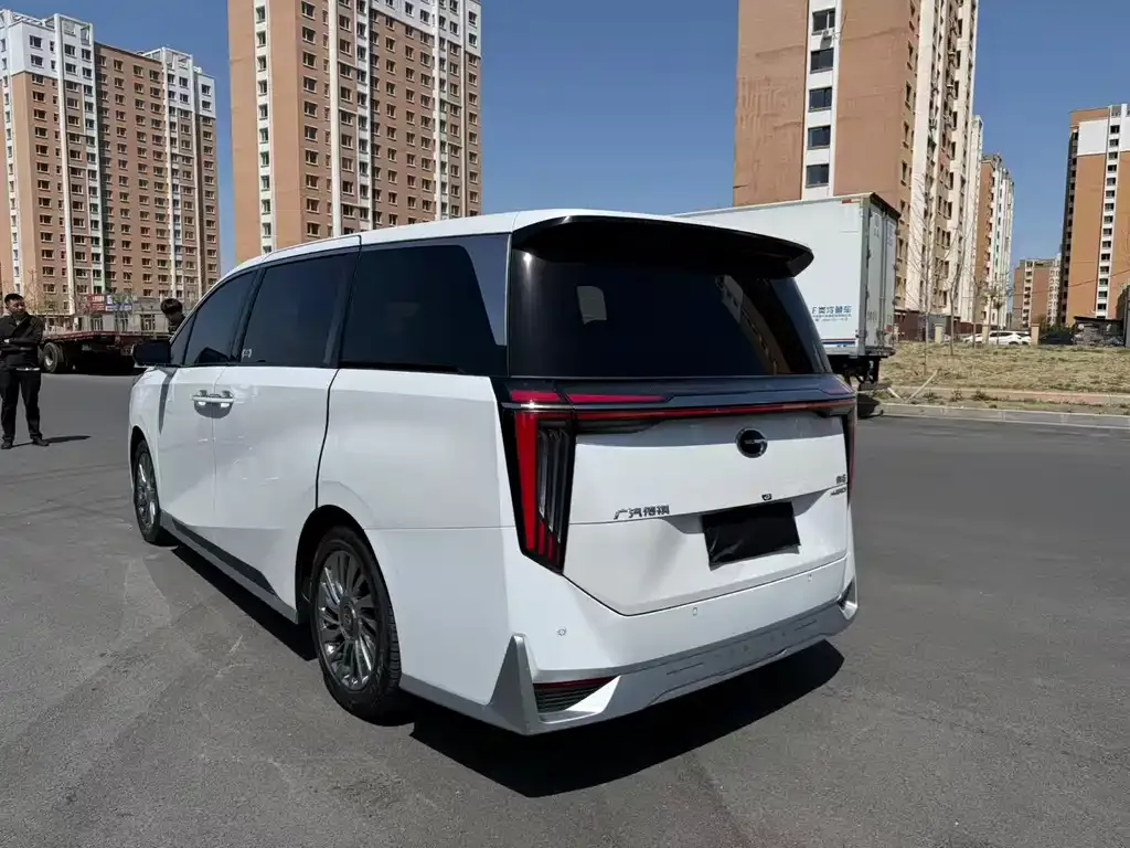 GAC Motor Trumpchi M8 — фото 9