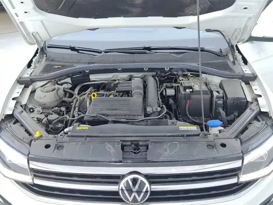 Volkswagen Bora 2024 из CN, фото 9