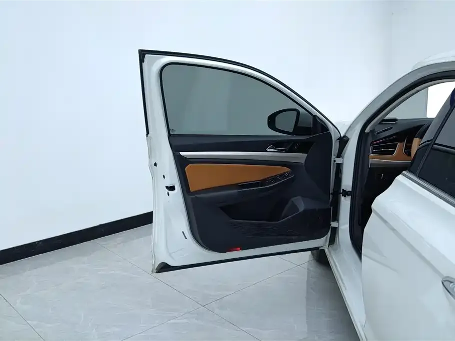 Volkswagen Bora 2024 из CN, фото 6