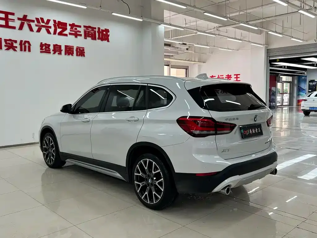 BMW X1 — фото 4