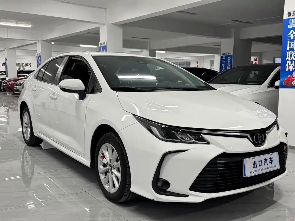 Toyota Corolla — фото 6