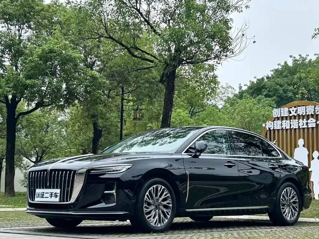 Hongqi H5 — фото 1