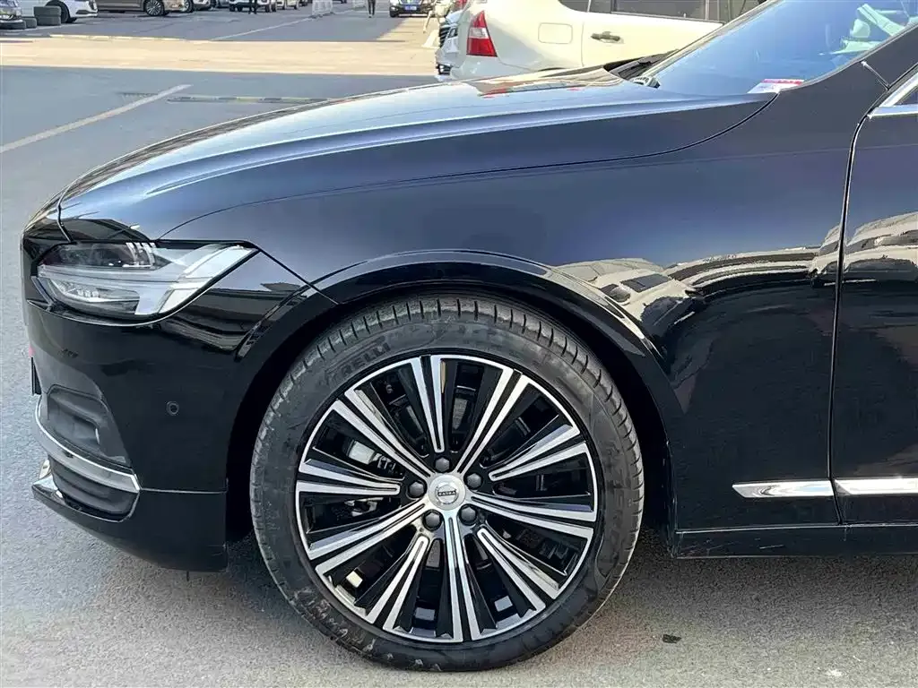 Volvo S90 — фото 7