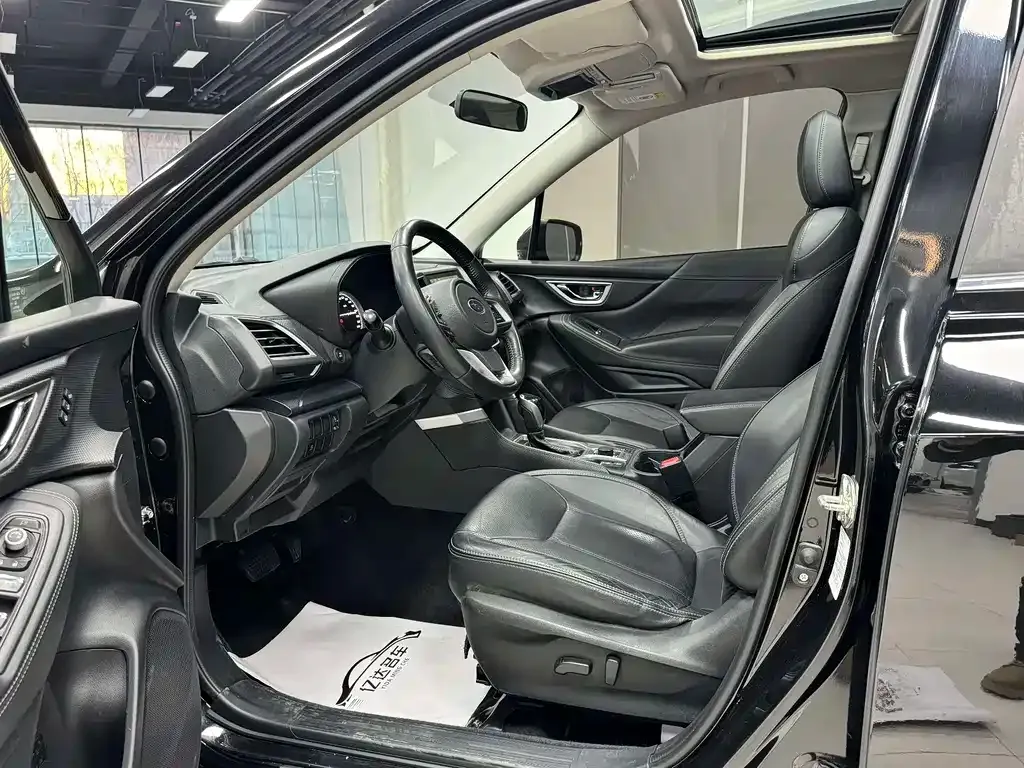 Subaru Forester 2021 из CN, фото 4
