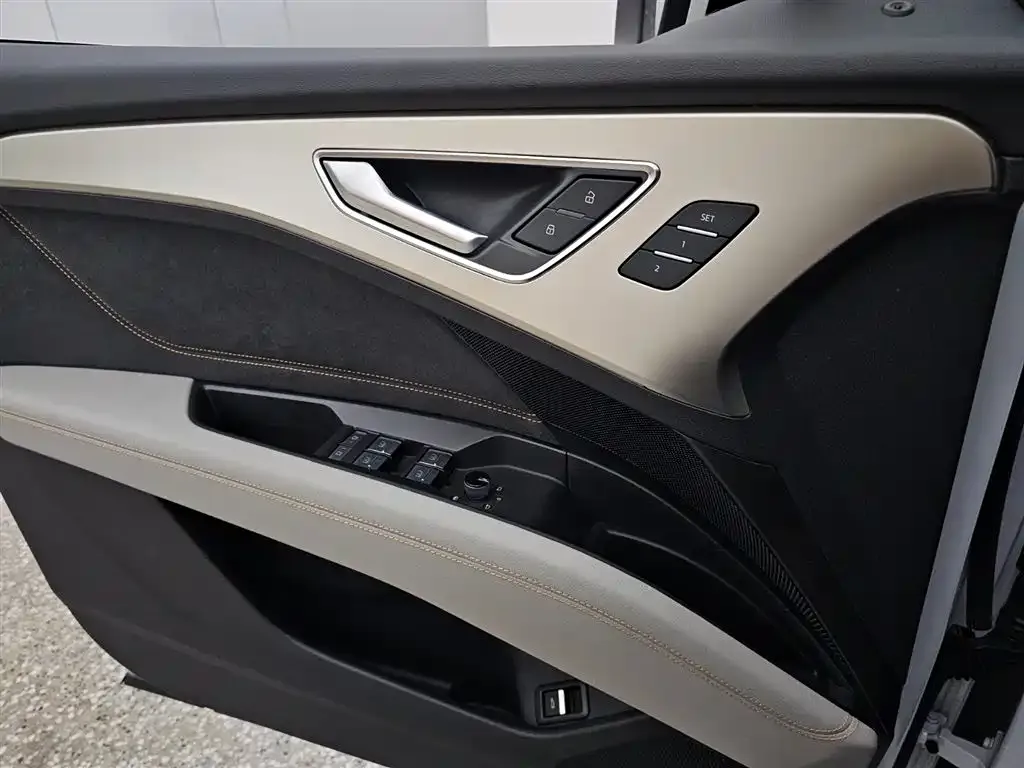 Audi Q5 e-tron 2025 из CN, фото 4