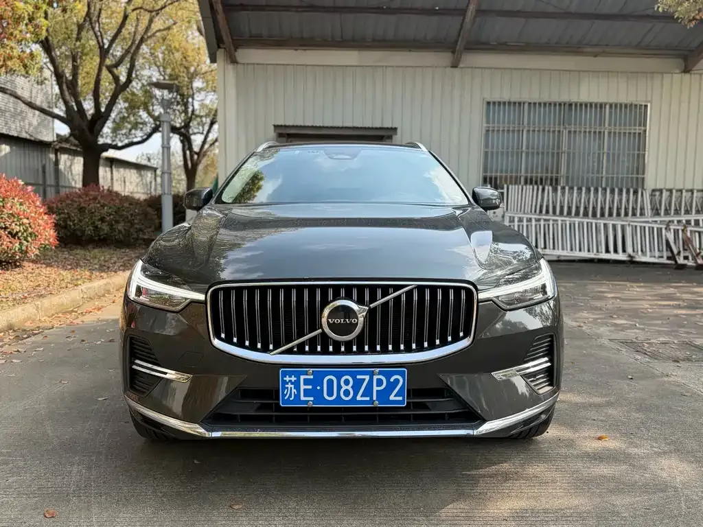Volvo XC60 — фото 2