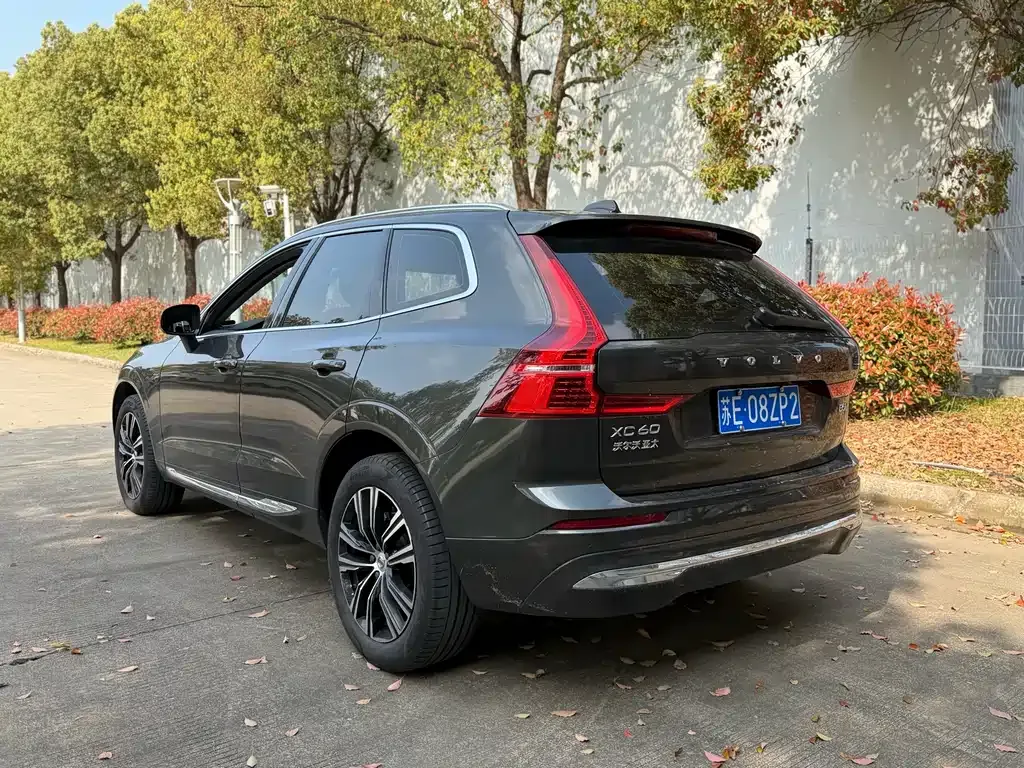 Volvo XC60 — фото 3