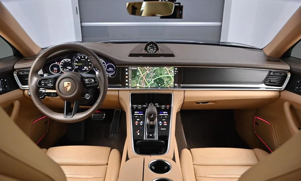 Porsche Panamera 2023 из KR, фото 8