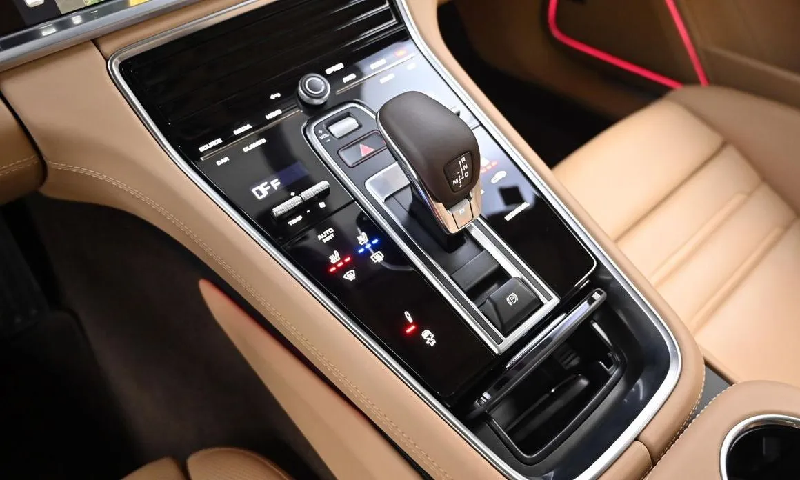 Porsche Panamera 2023 из KR, фото 9