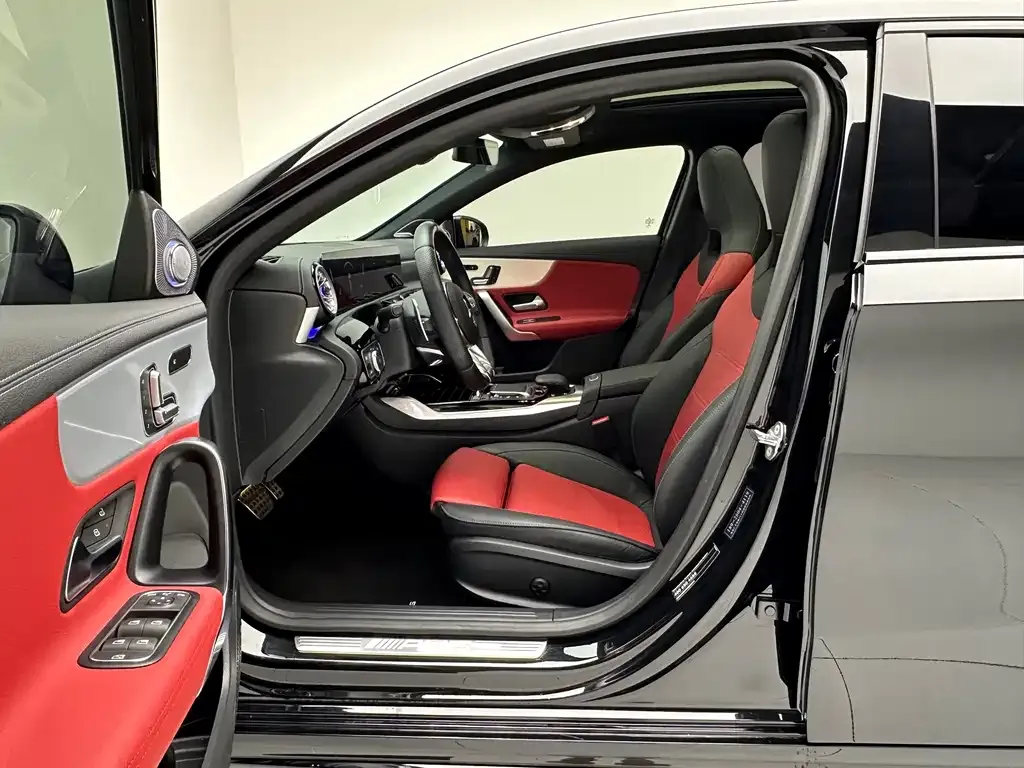 Mercedes-Benz A-Class AMG (Import) 2023 из CN, фото 7
