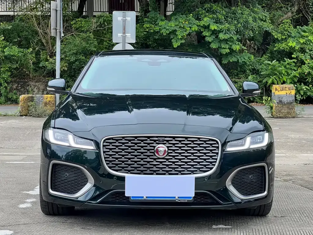 Jaguar XFL — фото 2