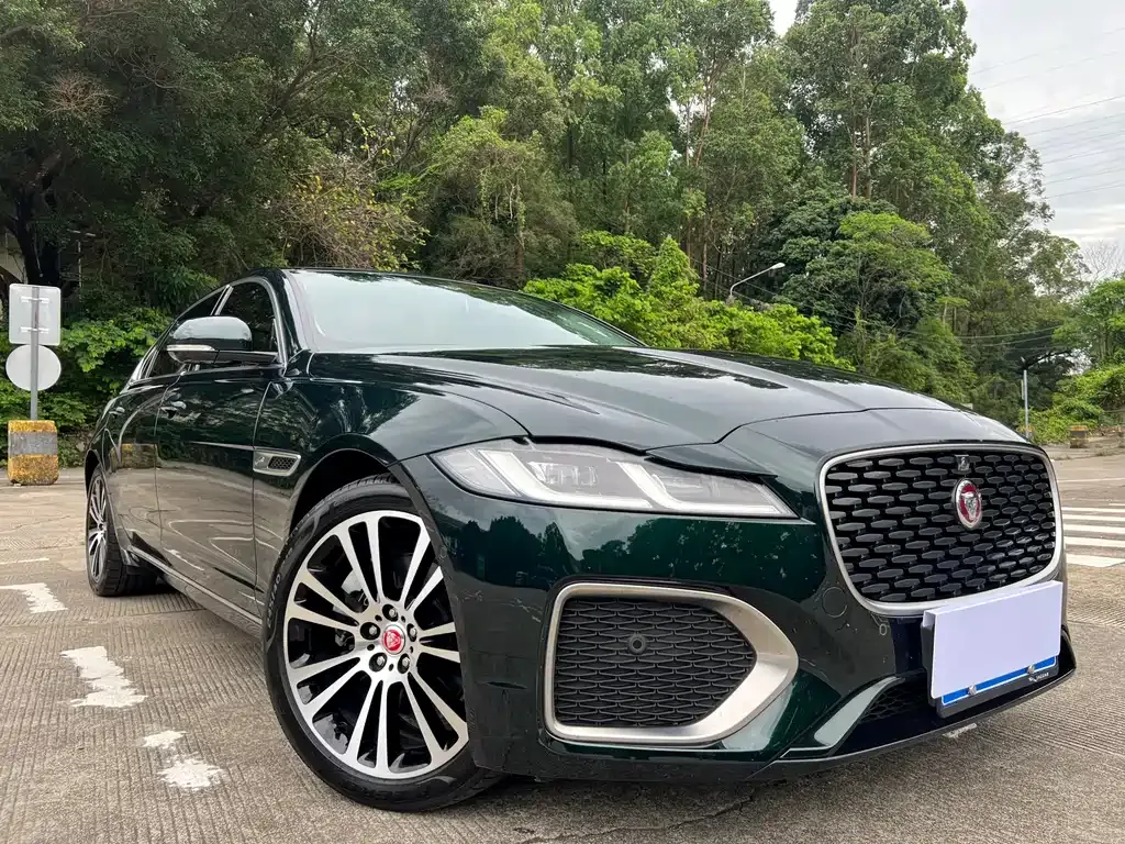 Jaguar XFL — фото 10