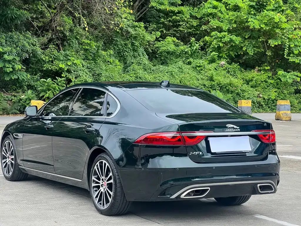 Jaguar XFL — фото 4