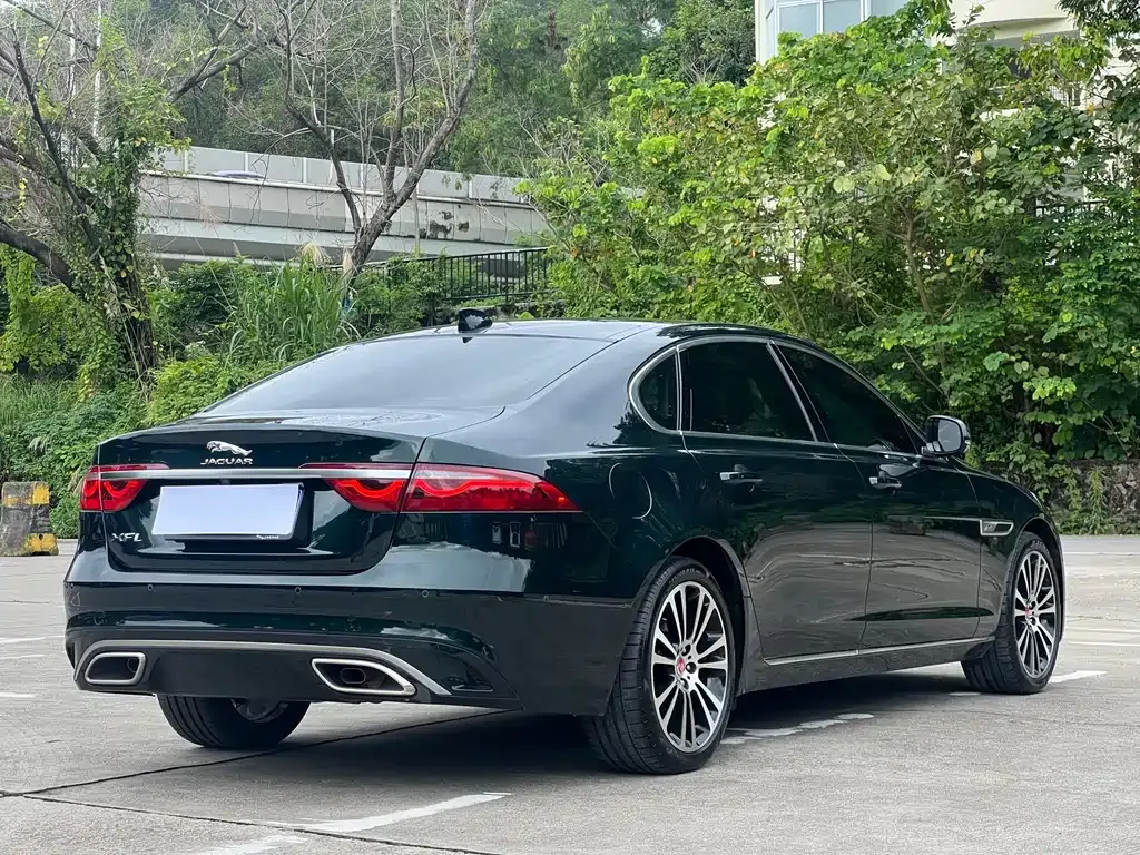 Jaguar XFL — фото 7