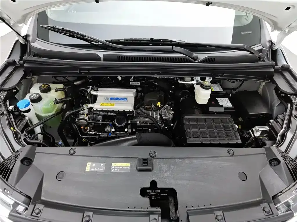 GAC Motor Trumpchi M6 — фото 10