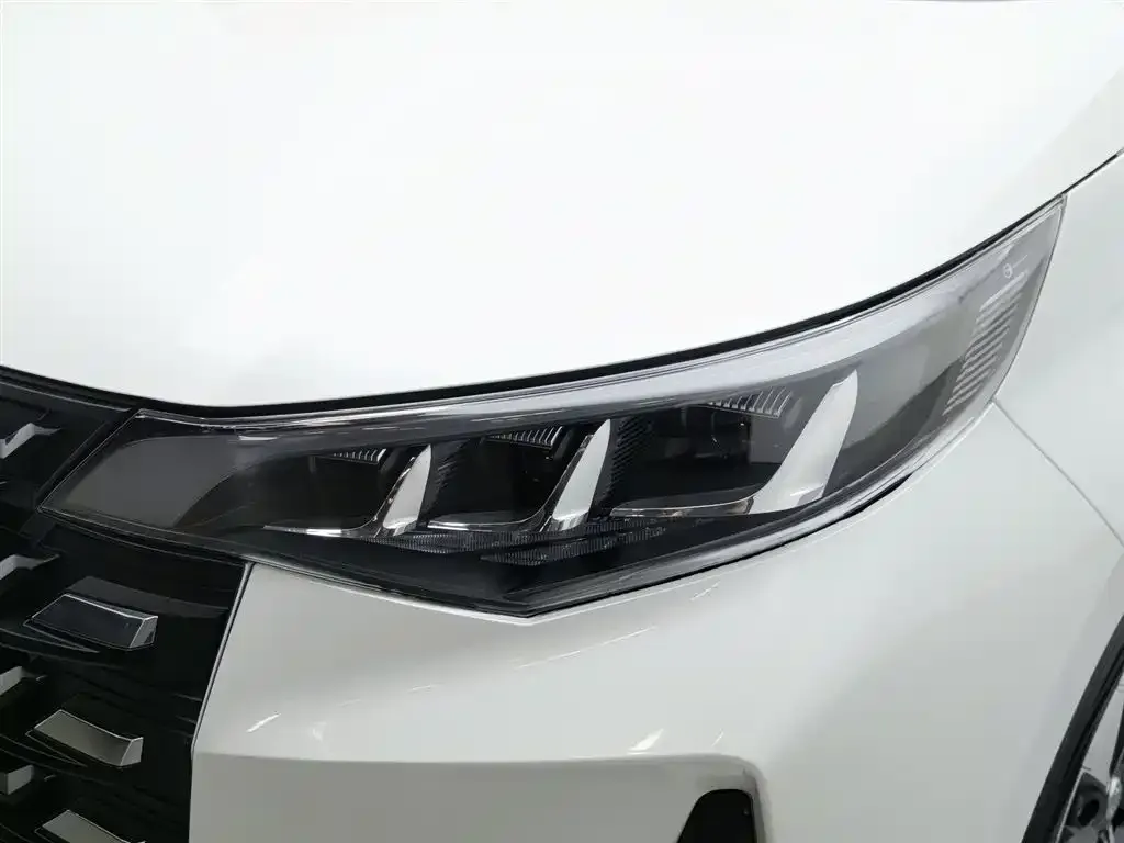 GAC Motor Trumpchi M6 — фото 3