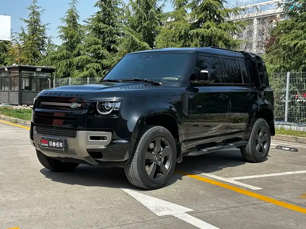 Land Rover Defender — фото 1
