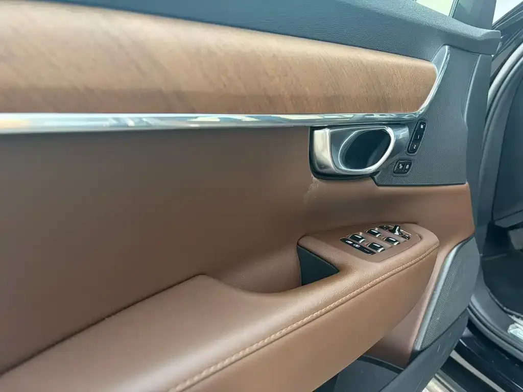 Volvo S90 — фото 2