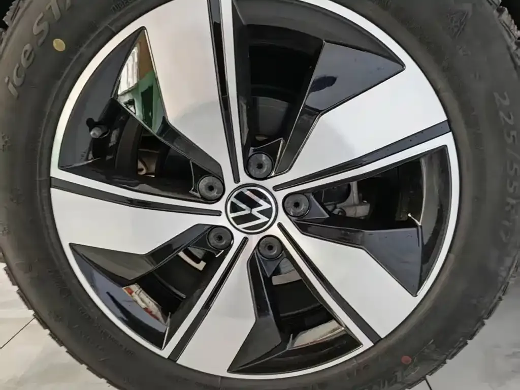 Volkswagen Tharu — фото 2
