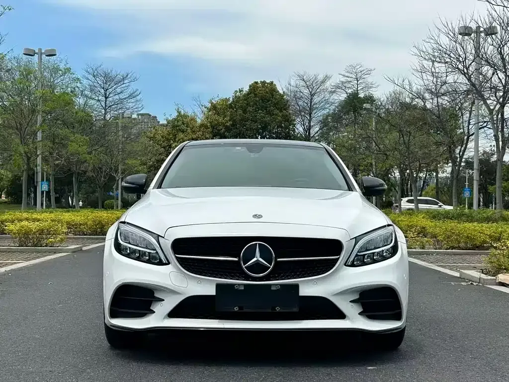 Mercedes-Benz C-Class — фото 1