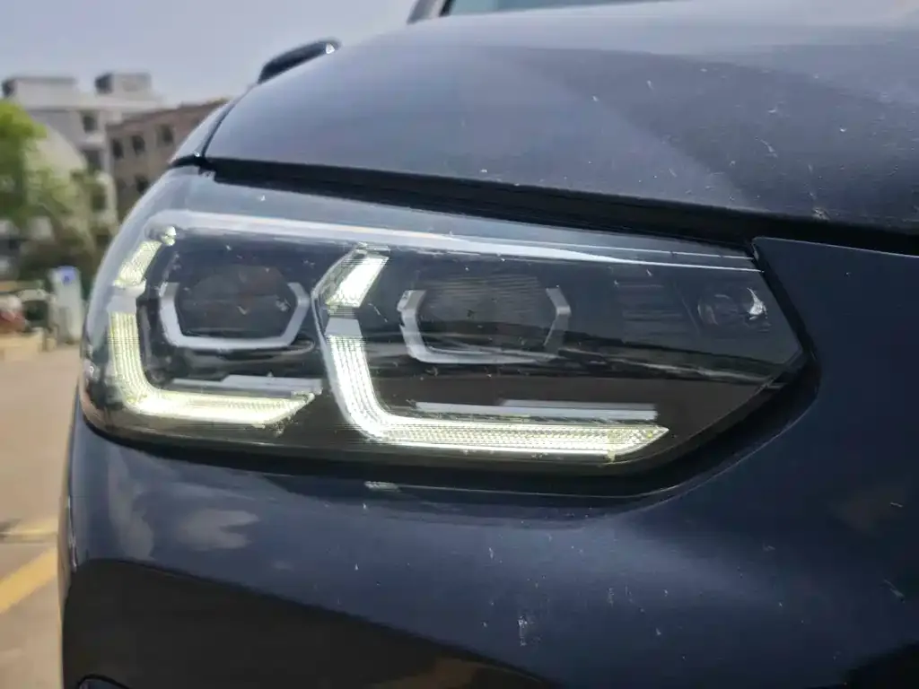 BMW X3 — фото 2