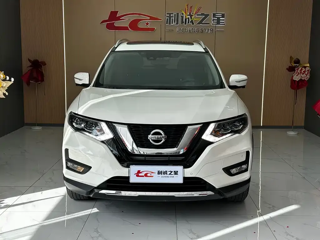Nissan X-Trail 2023 из CN, фото 3