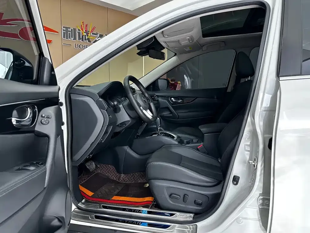 Nissan X-Trail 2023 из CN, фото 9