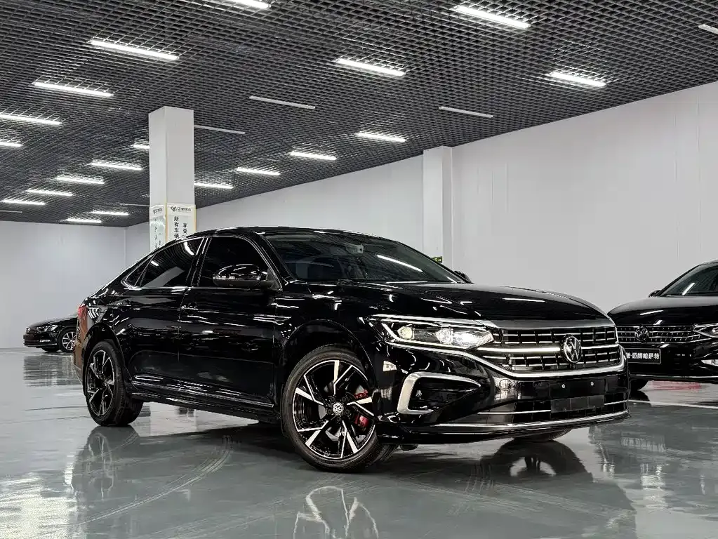 Volkswagen Passat — фото 7