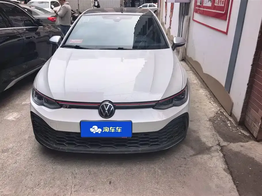 Volkswagen Golf GTI — фото 8