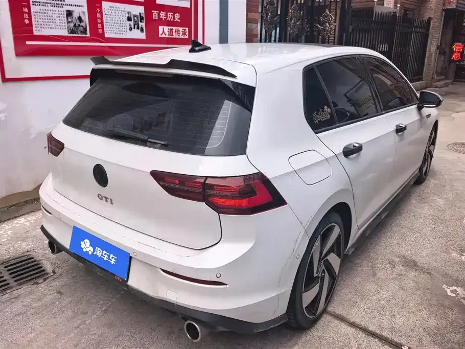 Volkswagen Golf GTI — фото 4