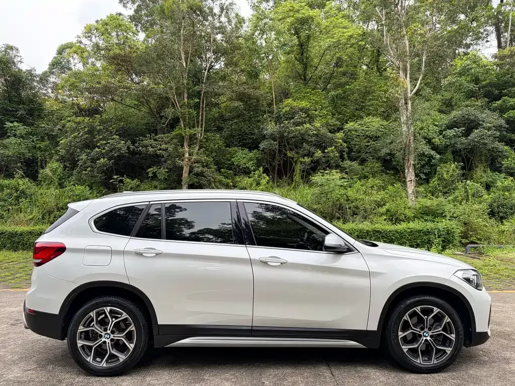 BMW X1 — фото 10