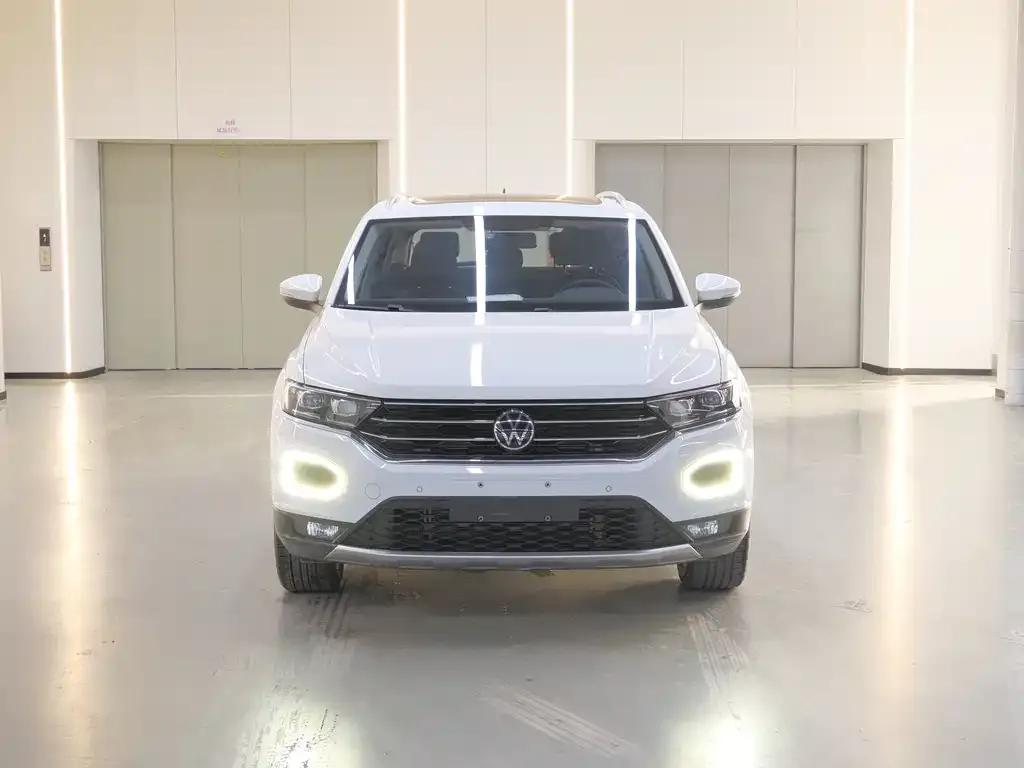 Volkswagen T-Roc — фото 2