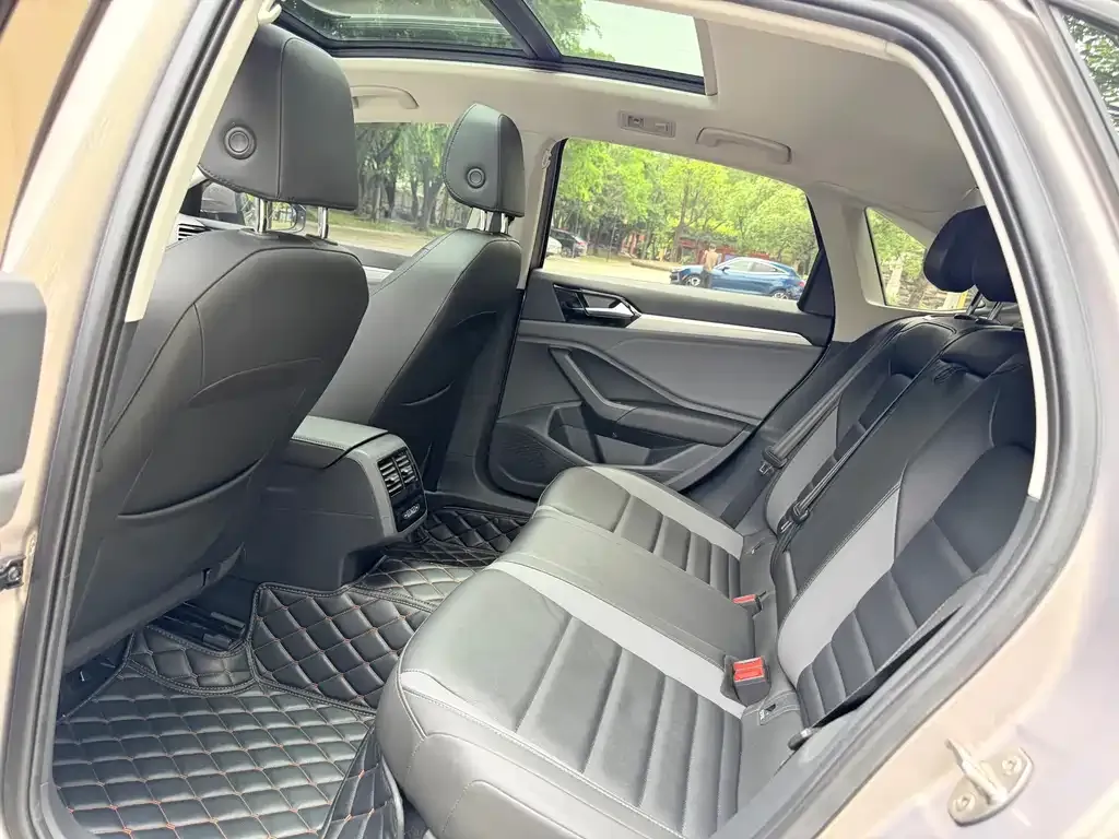Volkswagen Sagitar 2021 из CN, фото 2