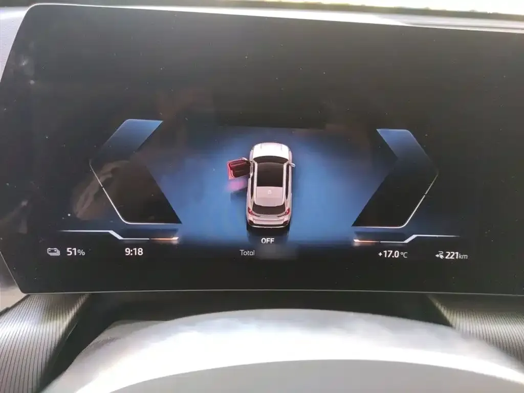 BMW iX1 2024 из CN, фото 3