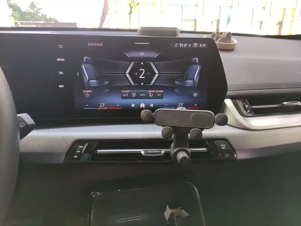 BMW iX1 2024 из CN, фото 6