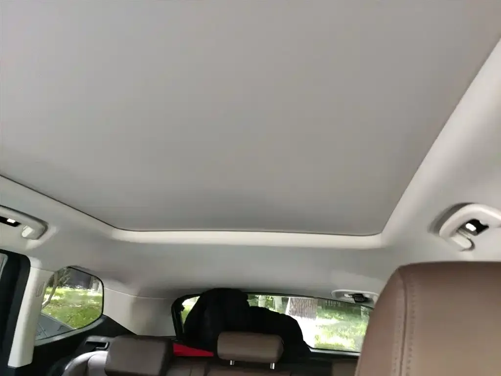 BMW iX1 2024 из CN, фото 8