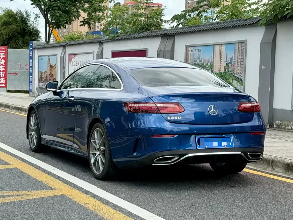 Mercedes-Benz E-Class (Import) — фото 4