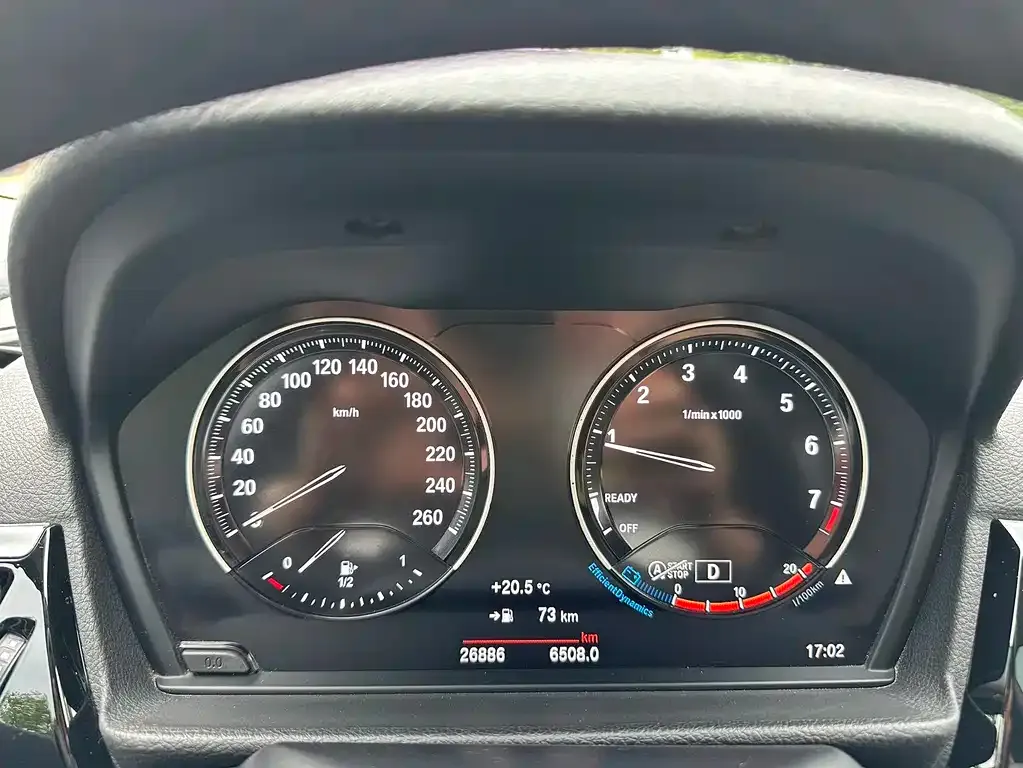 BMW 1 Series 2023 из CN, фото 2